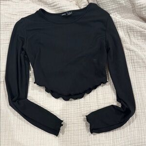 SHEIN Black Long Sleeve Crop Top